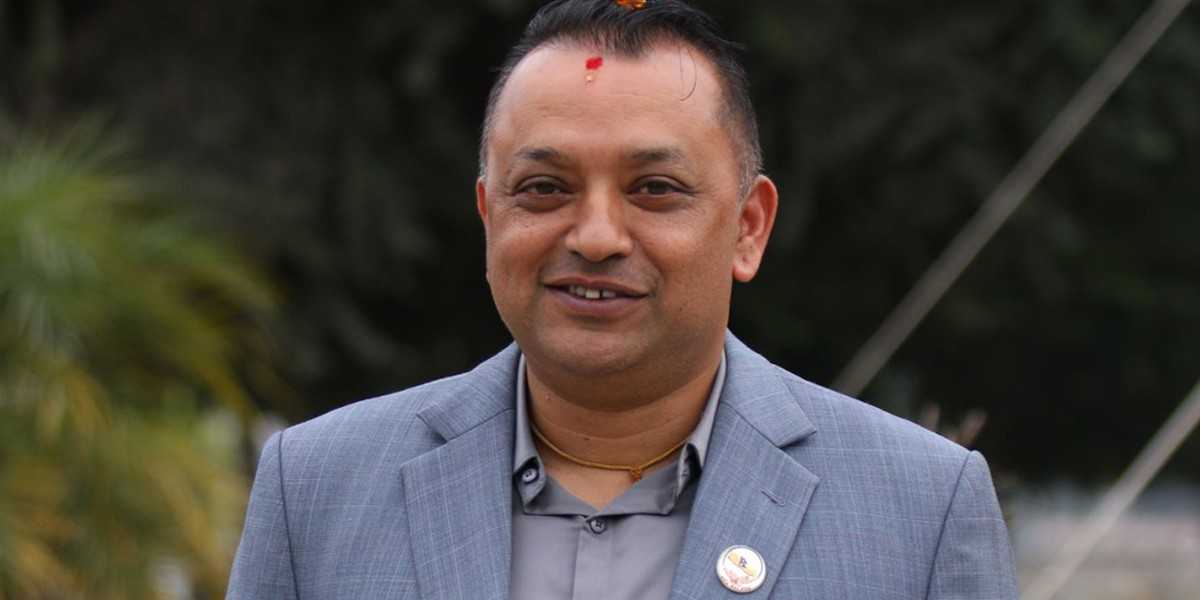 गगन थापा भन्छन् : सडक बनेन भनेर कसैलाई रुखमा झुन्ड्याउँछु भन्दैमा देश बन्दैन